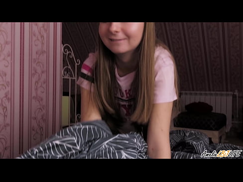 ❤️ Blondie zuigt haar BFF's diep en krijgt Cum in haar mond ❤❌ Super sex at us ❌❤